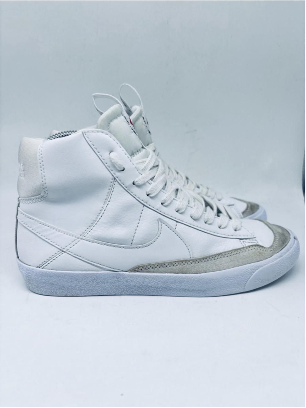 Nike Blazer Mid ’77 SE Just Do It White Sneakers Youth 6.5Y DH8640-102